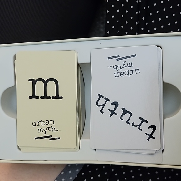 Urban Myth Volume #2 Collectable game complete - Picture 3 of 4